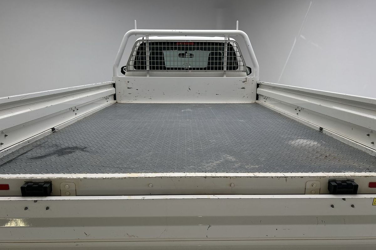 2017 Toyota Hilux SR GUN126R 4X4