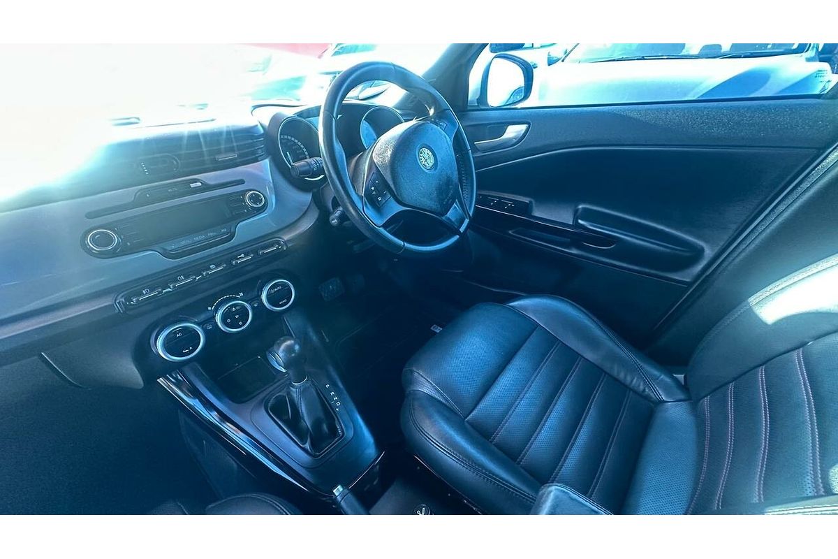 2014 Alfa Romeo Giulietta Distinctive JTD-M Series 0
