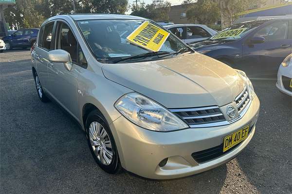 2010 Nissan Tiida ST C11 S3