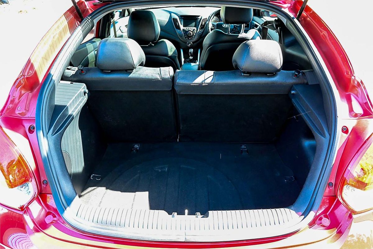 2012 Hyundai Veloster SR Turbo FS2