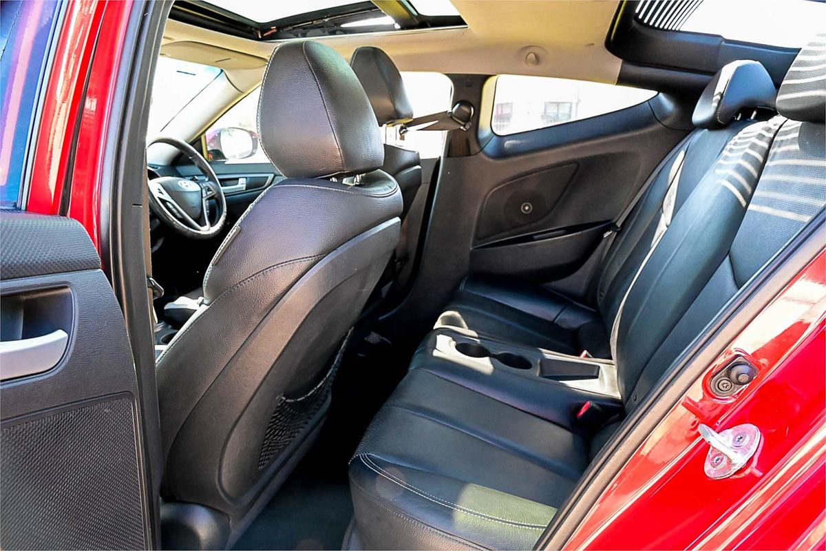 2012 Hyundai Veloster SR Turbo FS2