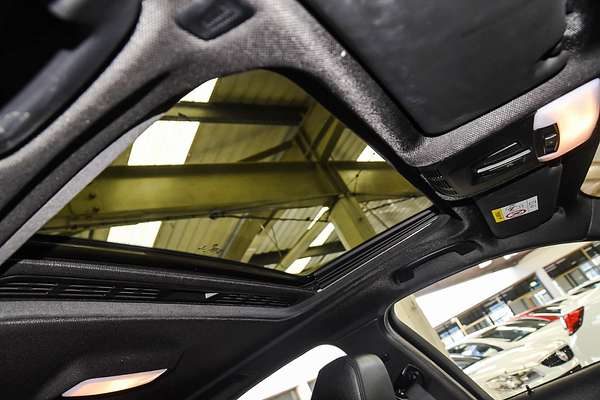 2015 BMW 3 Series 316i Sport Line F30