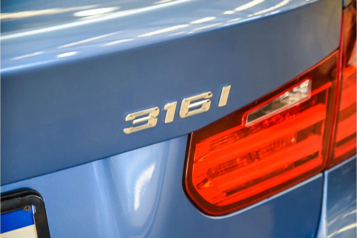 2015 BMW 3 Series 316i Sport Line F30