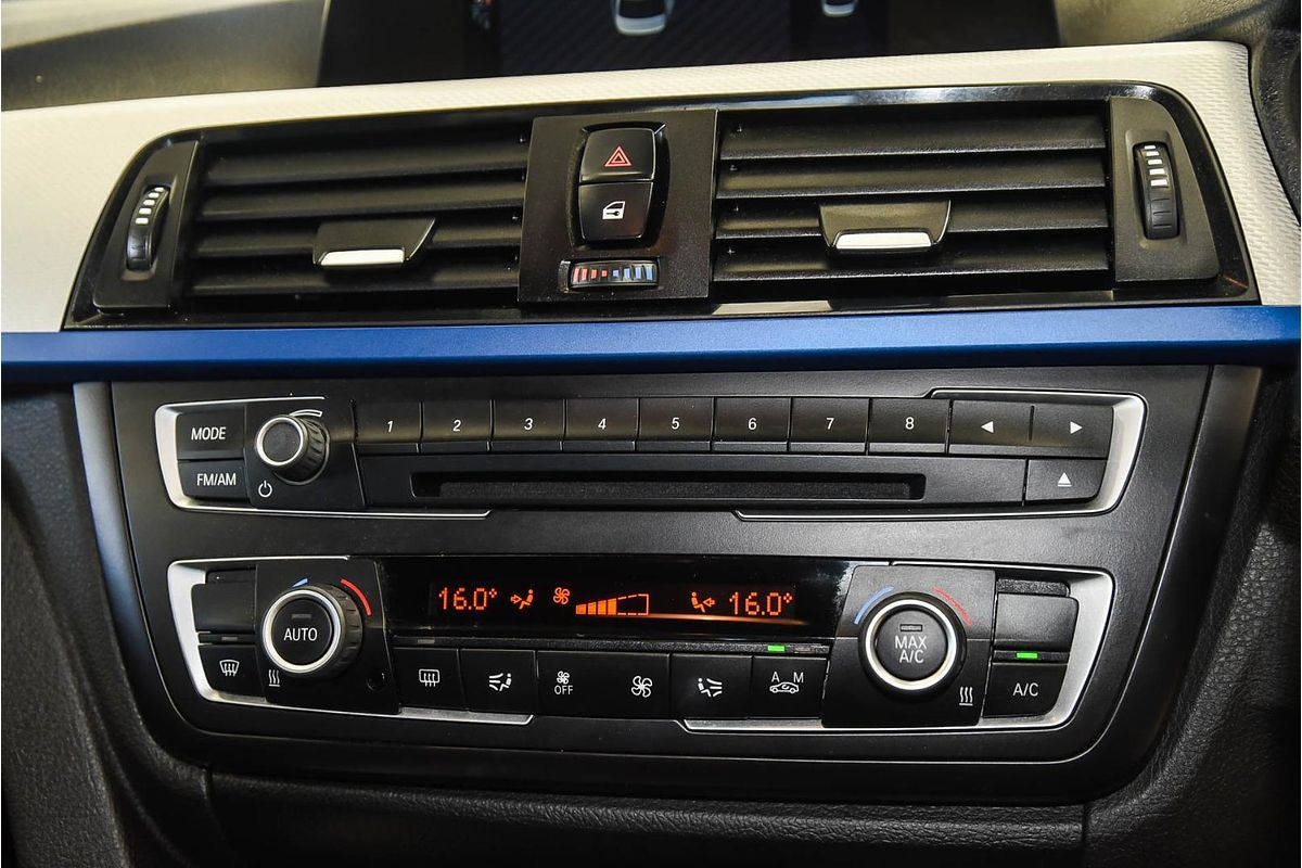 2015 BMW 3 Series 316i Sport Line F30