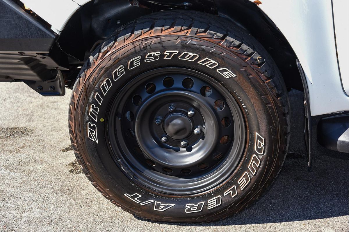 2017 Toyota Hilux SR GUN126R 4X4