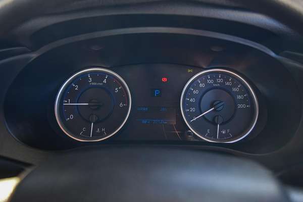 2017 Toyota Hilux SR GUN126R 4X4