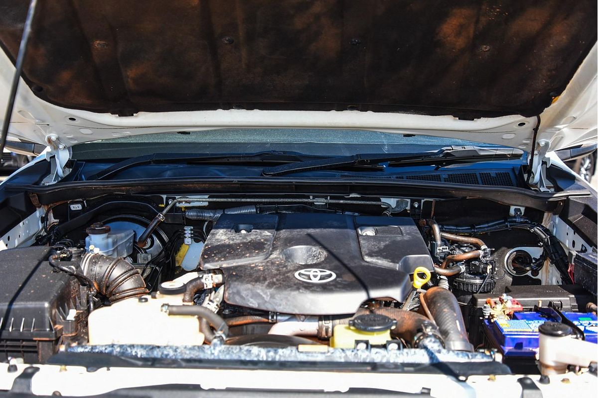 2017 Toyota Hilux SR GUN126R 4X4