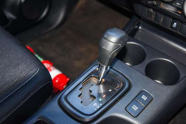 2017 Toyota Hilux SR GUN126R 4X4