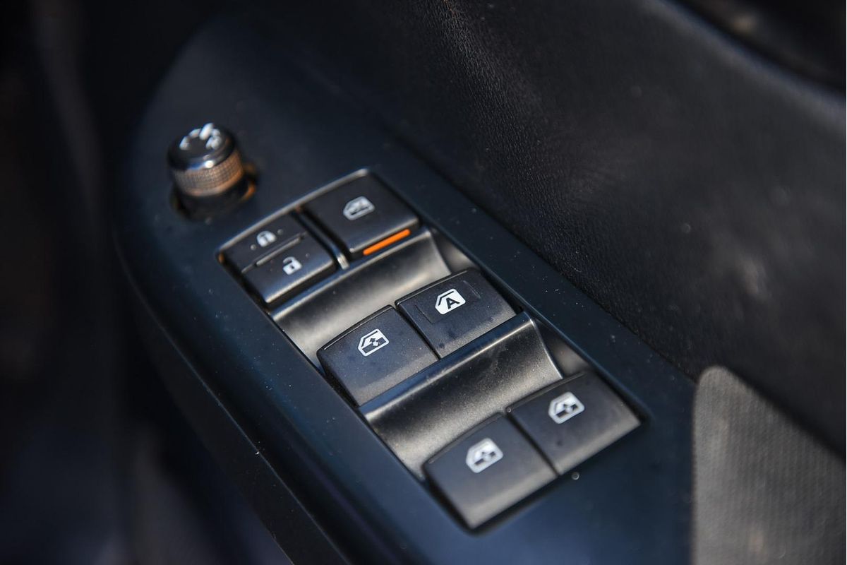 2017 Toyota Hilux SR GUN126R 4X4