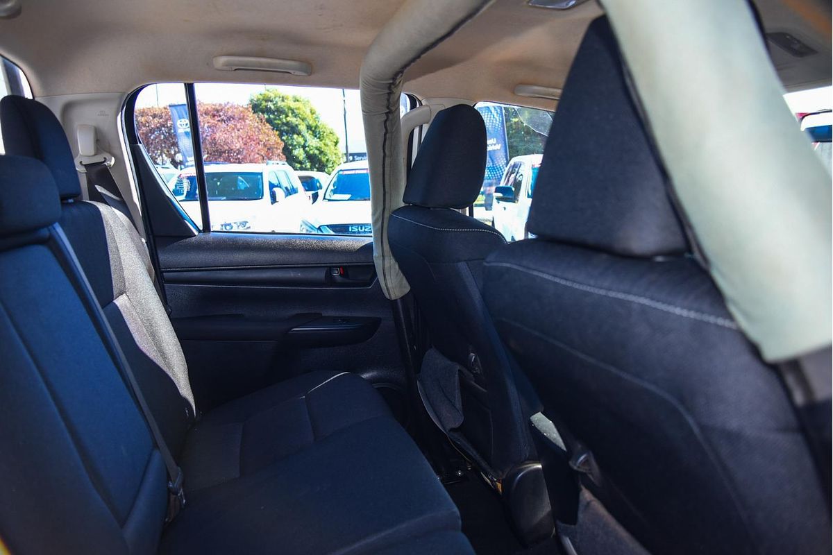 2017 Toyota Hilux SR GUN126R 4X4