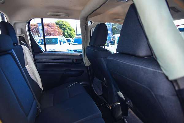 2017 Toyota Hilux SR GUN126R 4X4