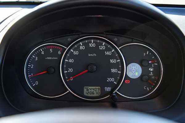 2011 Mitsubishi Challenger LS PB