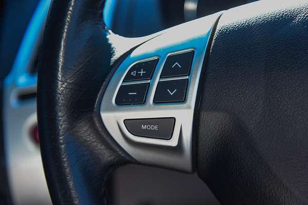 2011 Mitsubishi Challenger LS PB