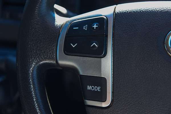 2015 Toyota Hiace TRH201R LWB