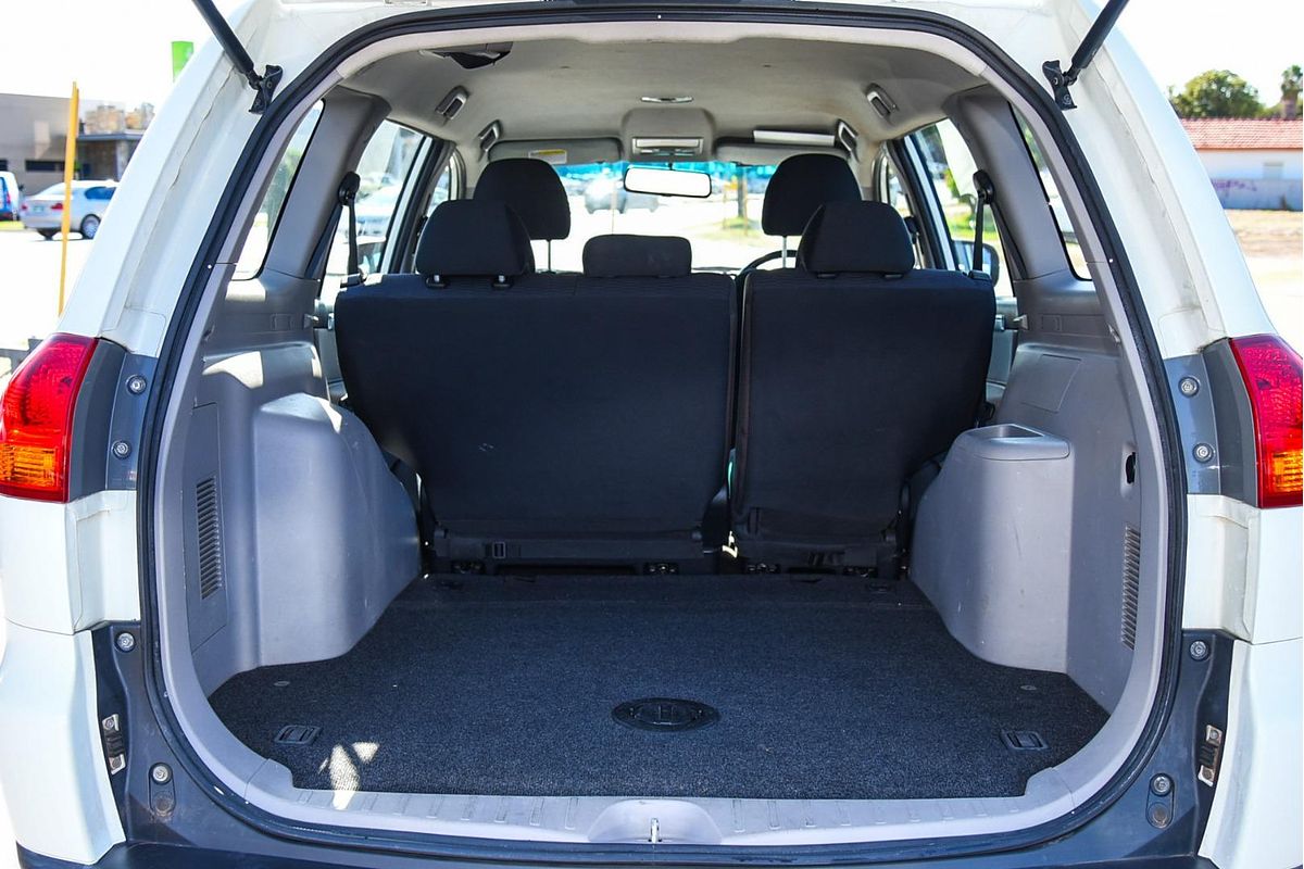 2011 Mitsubishi Challenger LS PB