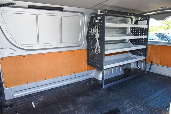 2015 Toyota Hiace TRH201R LWB