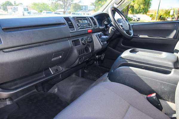 2015 Toyota Hiace TRH201R LWB