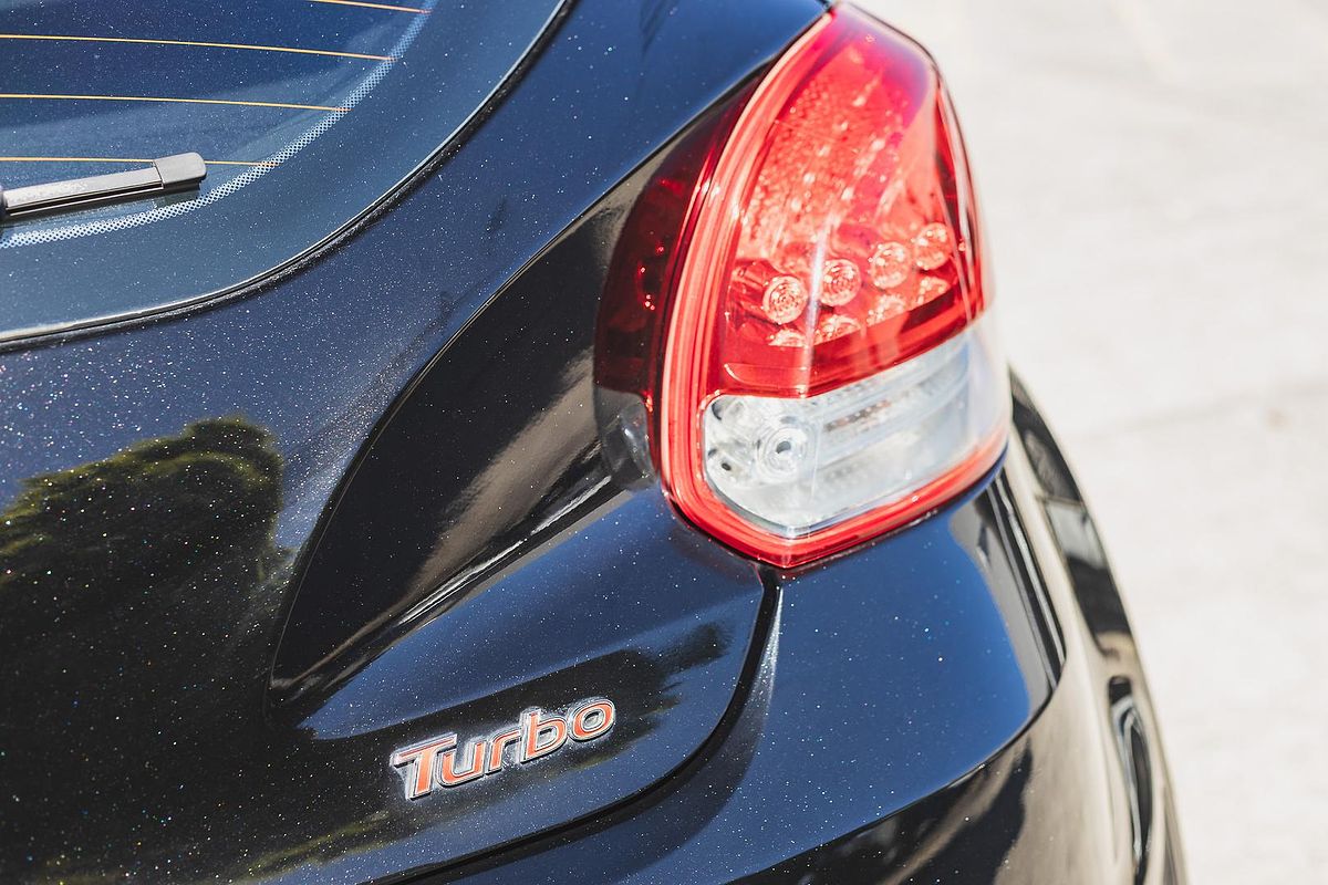 2015 Hyundai Veloster SR Turbo FS4 Series II