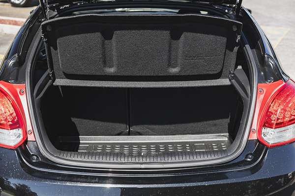 2015 Hyundai Veloster SR Turbo FS4 Series II