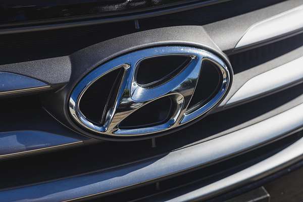 2016 Hyundai Santa Fe Highlander DM3 Series II