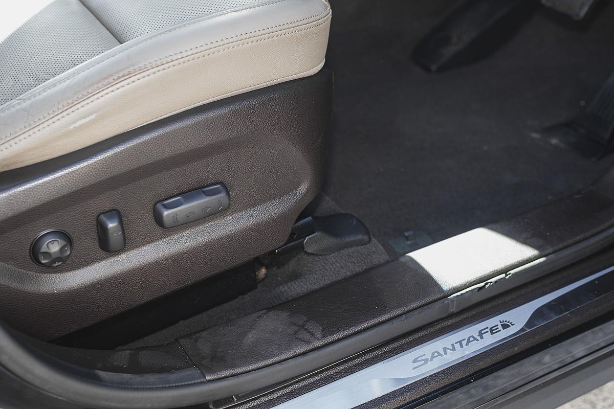 2016 Hyundai Santa Fe Highlander DM3 Series II