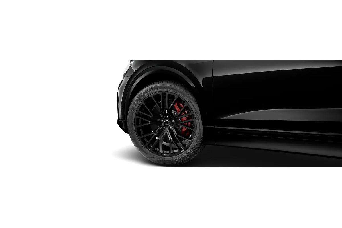 2025 Audi Q8 60 TFSI e S line F1