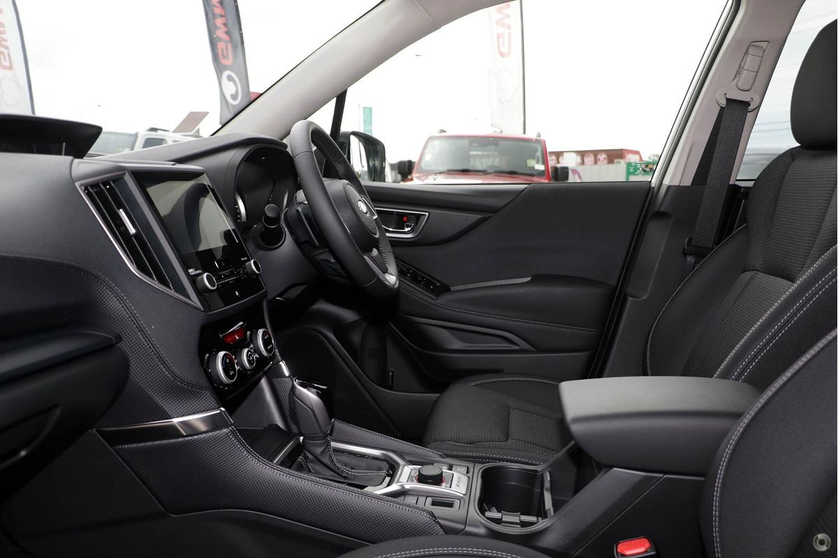 2025 Subaru Forester 2.5i S5