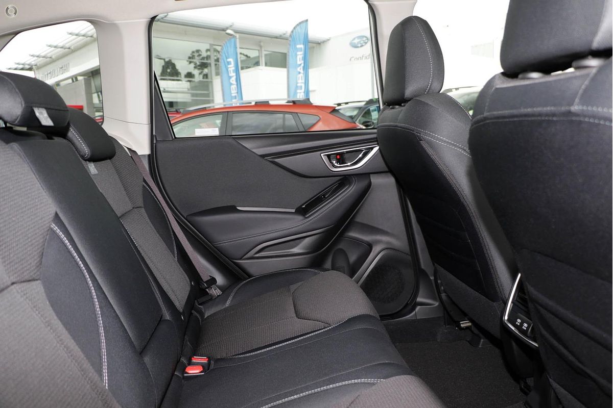 2025 Subaru Forester 2.5i S5