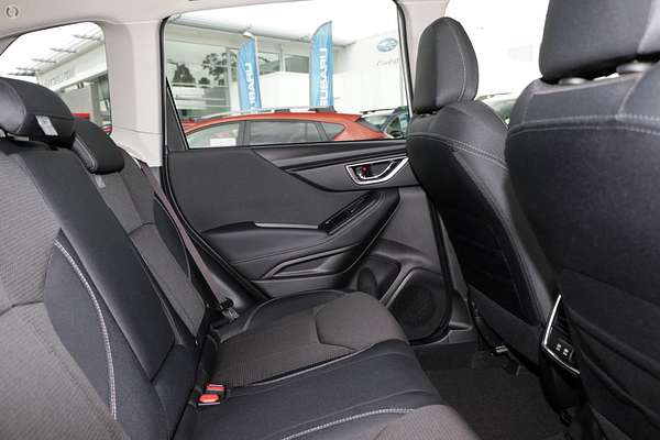 2025 Subaru Forester 2.5i S5