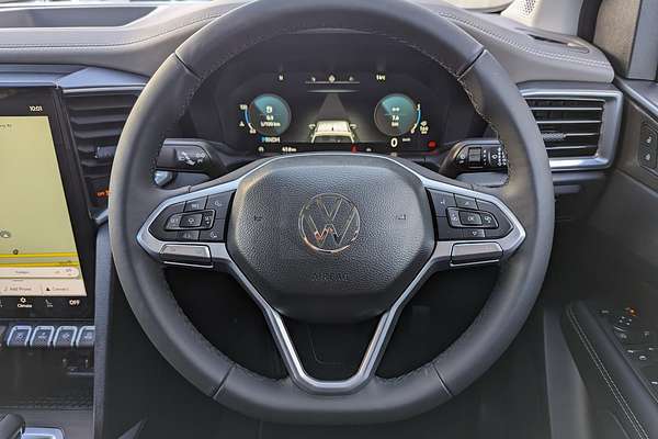 2024 Volkswagen Amarok TDI600 Style NF 4X4