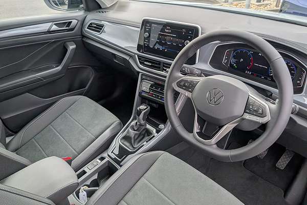2025 Volkswagen T-Roc 110TSI Style D11