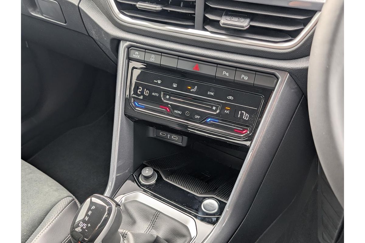 2025 Volkswagen T-Roc 110TSI Style D11