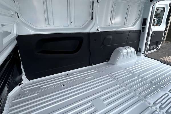 2024 Renault Trafic Pro X82 LWB