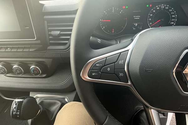2024 Renault Trafic Pro X82 LWB