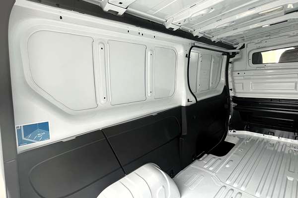 2024 Renault Trafic Pro X82 LWB