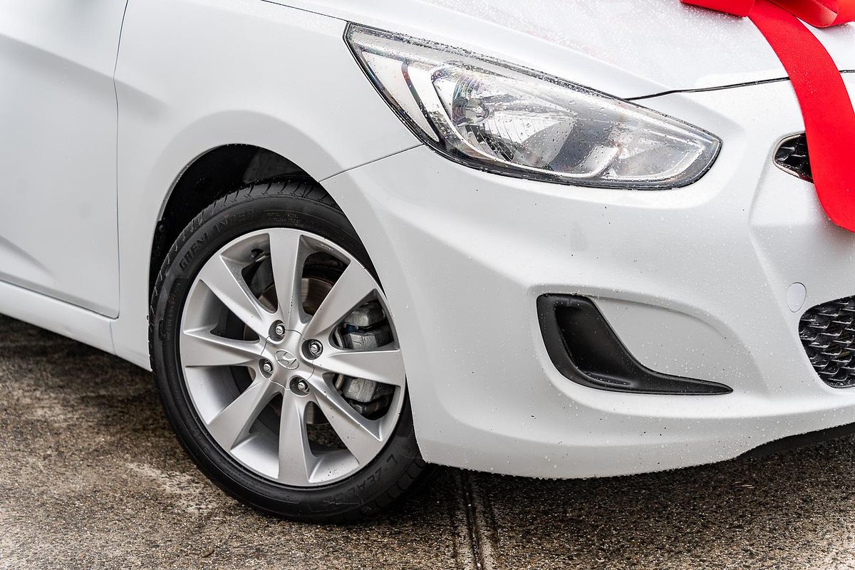 2019 Hyundai Accent Sport RB6