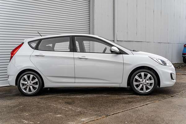 2019 Hyundai Accent Sport RB6