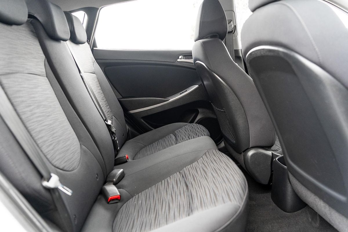 2019 Hyundai Accent Sport RB6