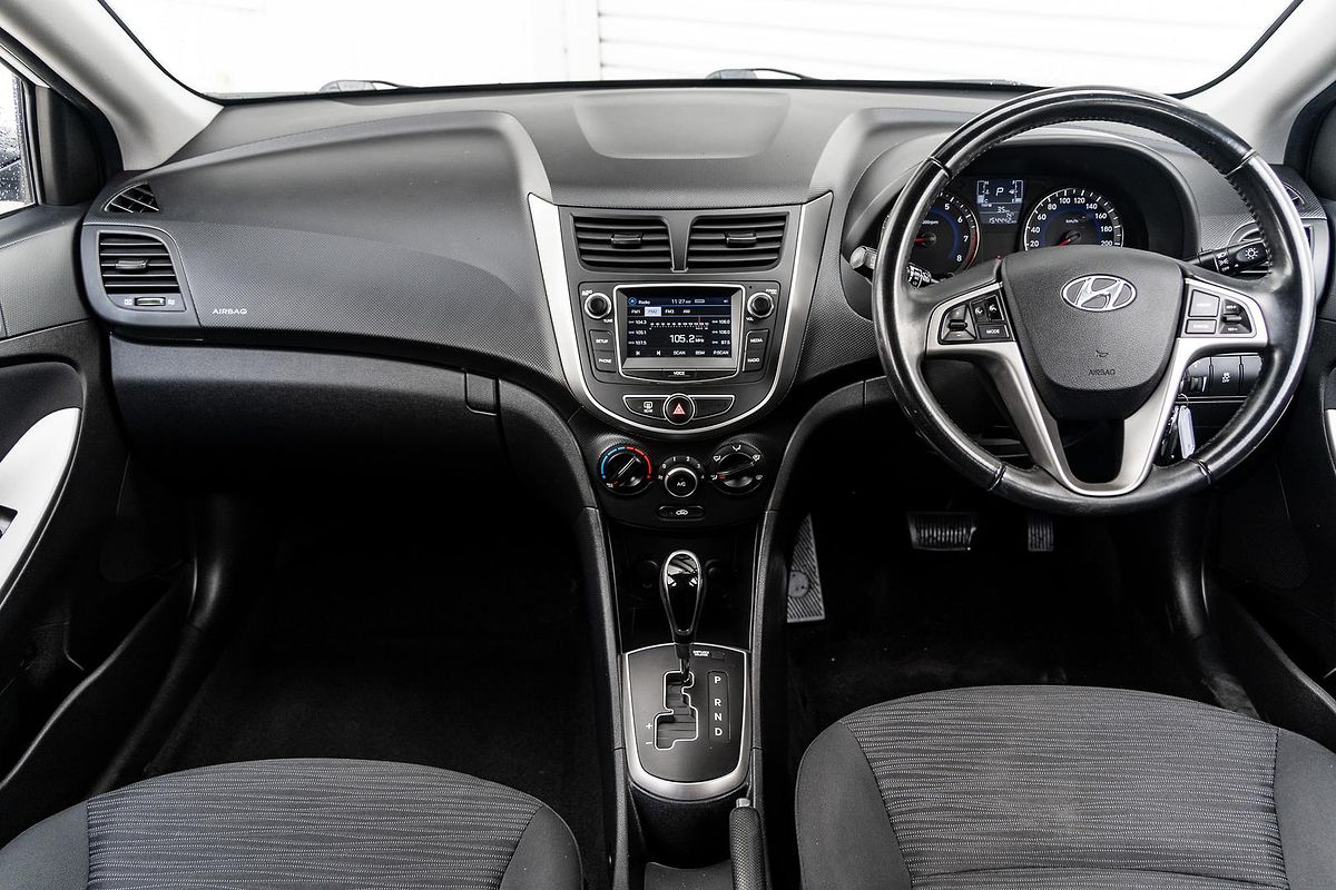 2019 Hyundai Accent Sport RB6