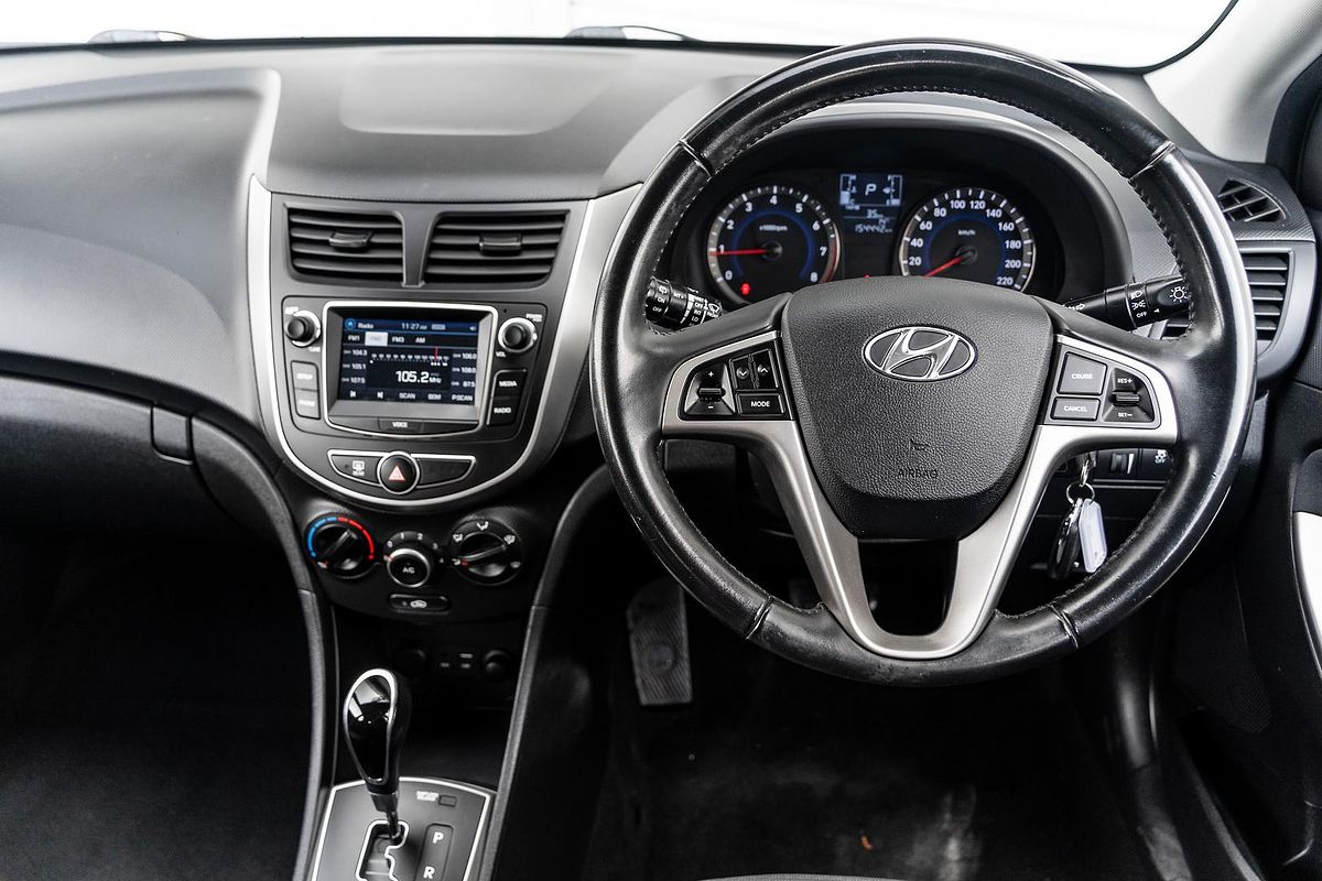 2019 Hyundai Accent Sport RB6