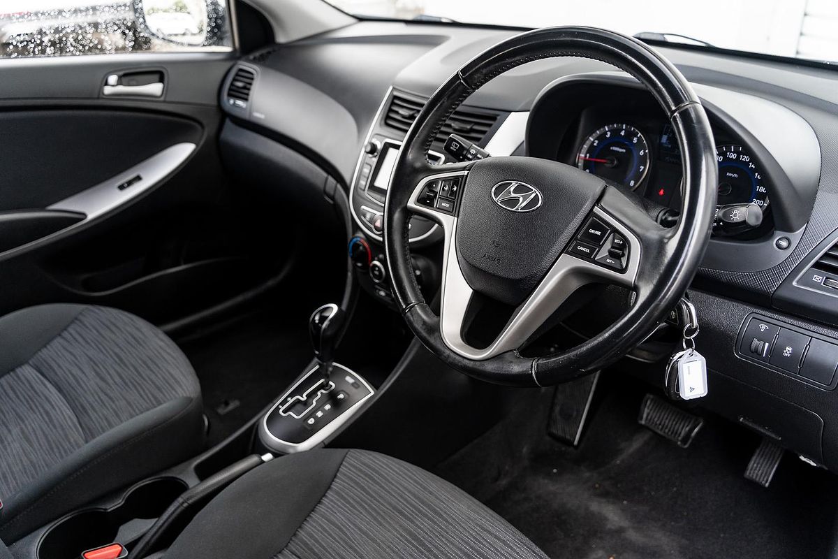 2019 Hyundai Accent Sport RB6