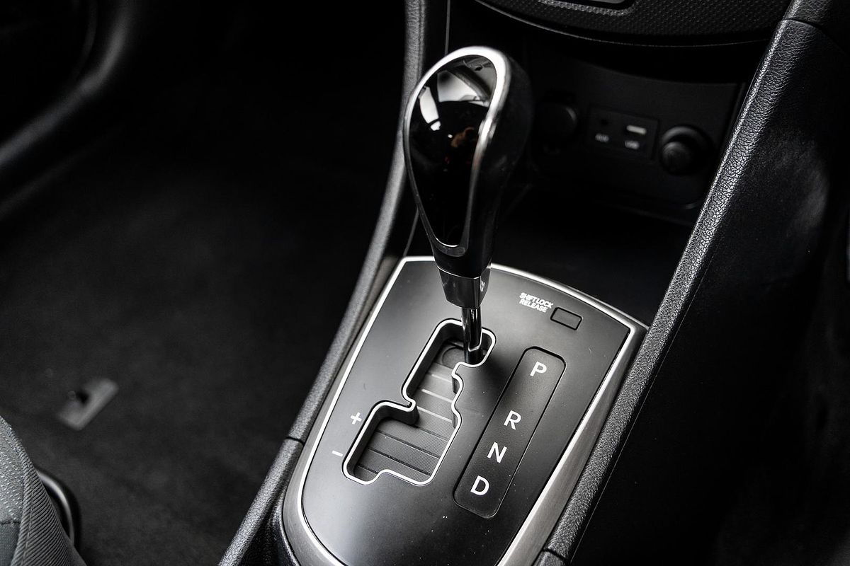 2019 Hyundai Accent Sport RB6
