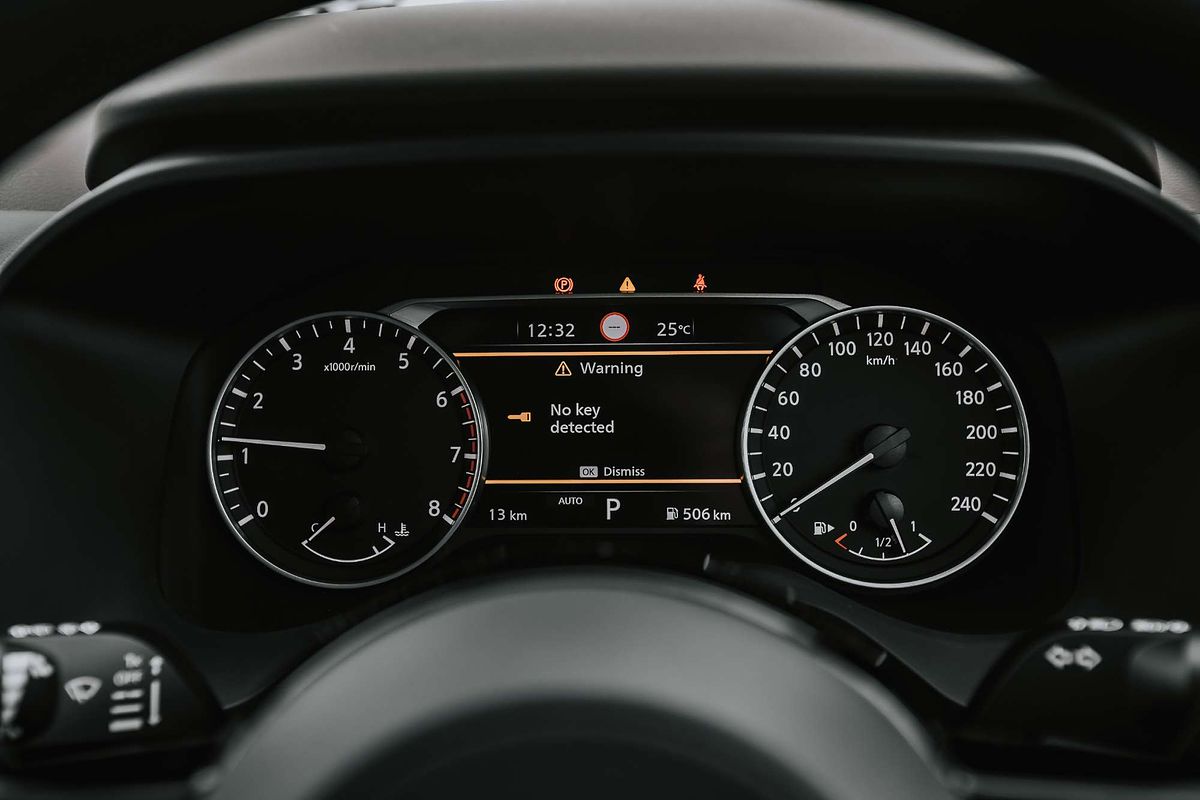 2025 Nissan X-TRAIL ST T33