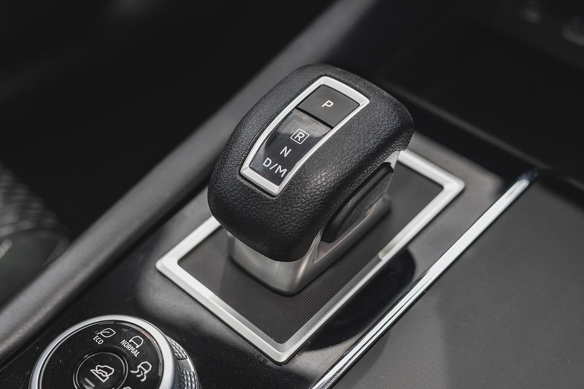 2023 Mitsubishi Outlander ES ZM