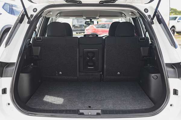 2023 Mitsubishi Outlander ES ZM