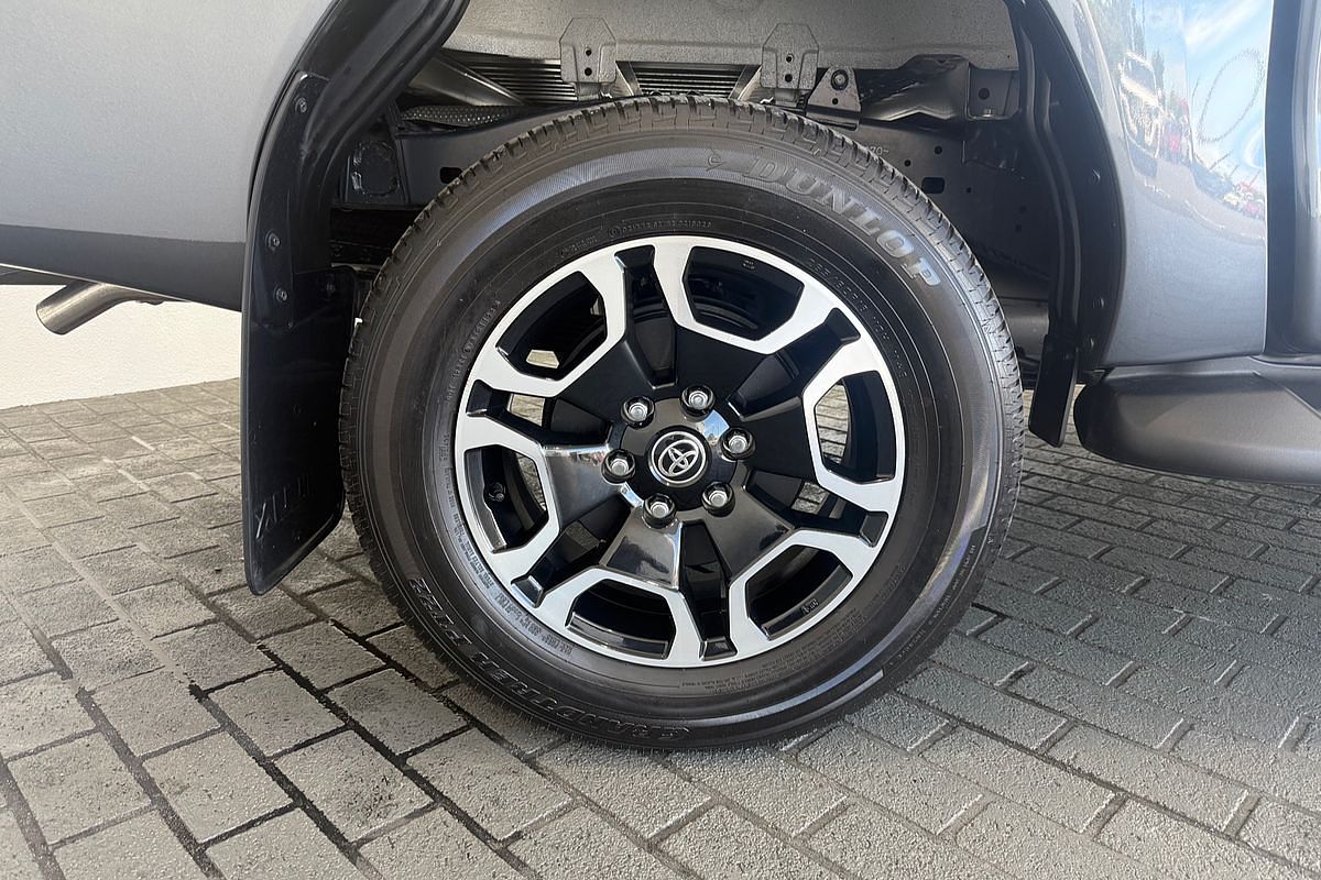 2023 Toyota Hilux SR5 GUN126R 4X4