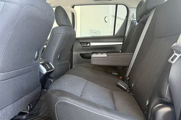 2023 Toyota Hilux SR5 GUN126R 4X4