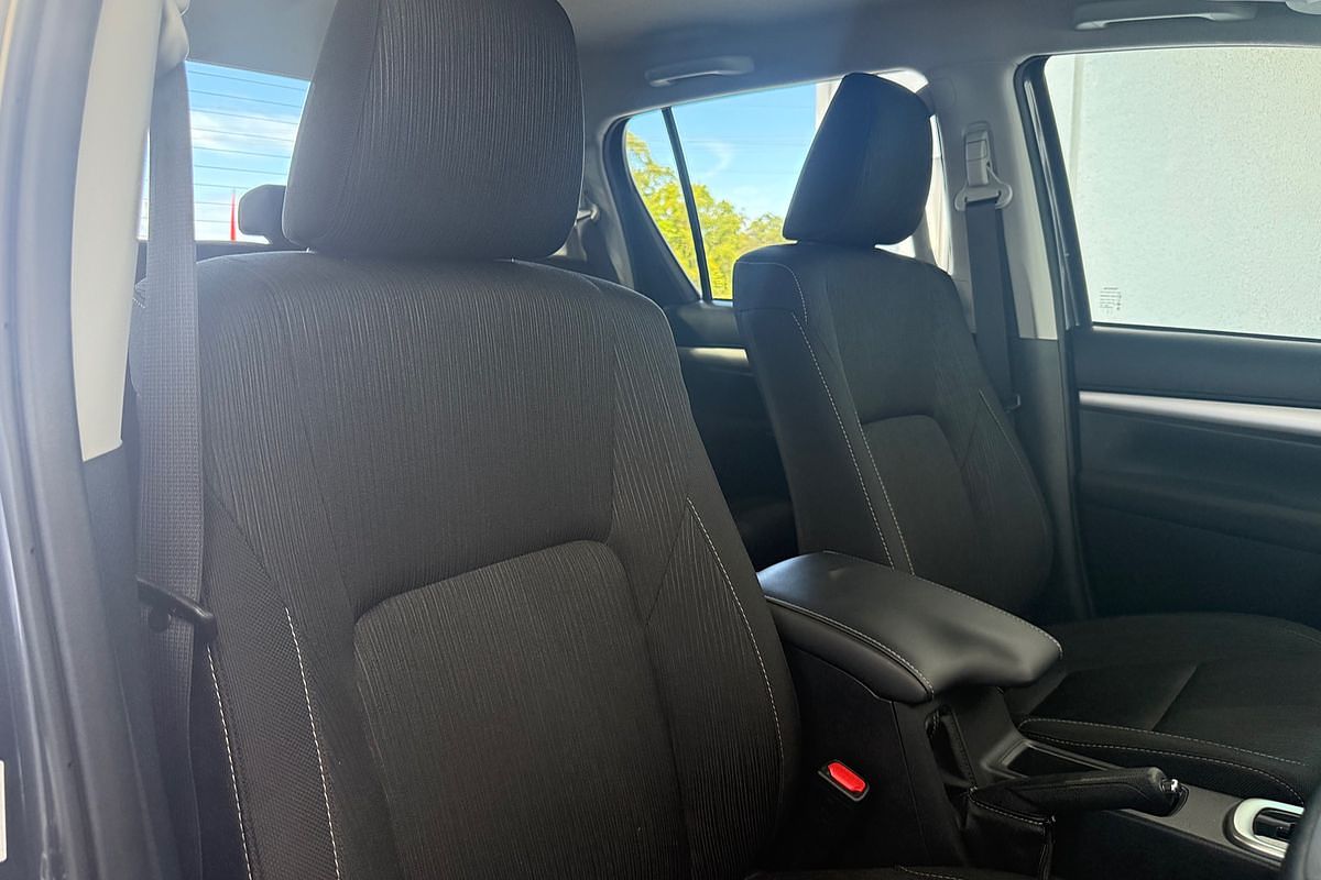 2023 Toyota Hilux SR5 GUN126R 4X4