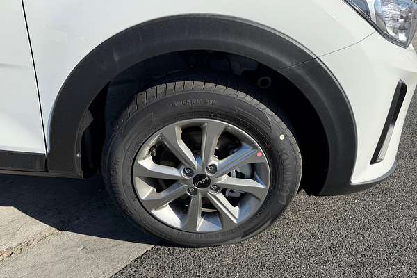 2025 Kia Stonic S YB