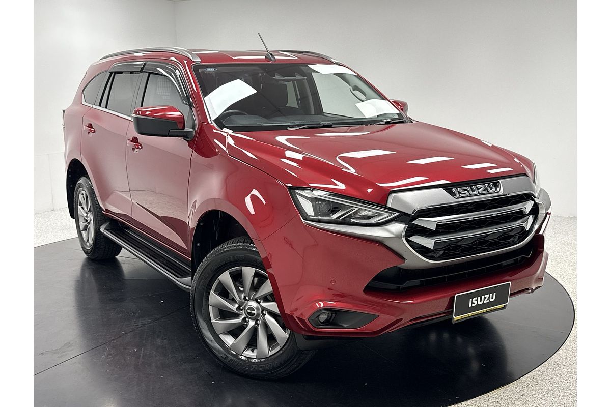 2022 Isuzu MU-X LS-U